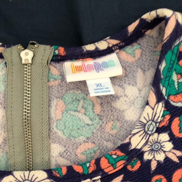 Lularoe Amelia Dress with Pockets - Picture 2 of 3